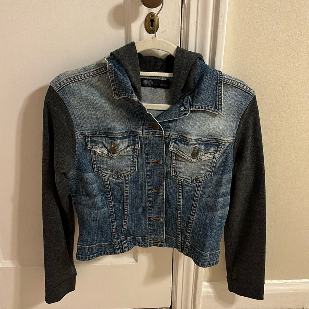 Size XS, denim/sweatshirt jacket, great condition